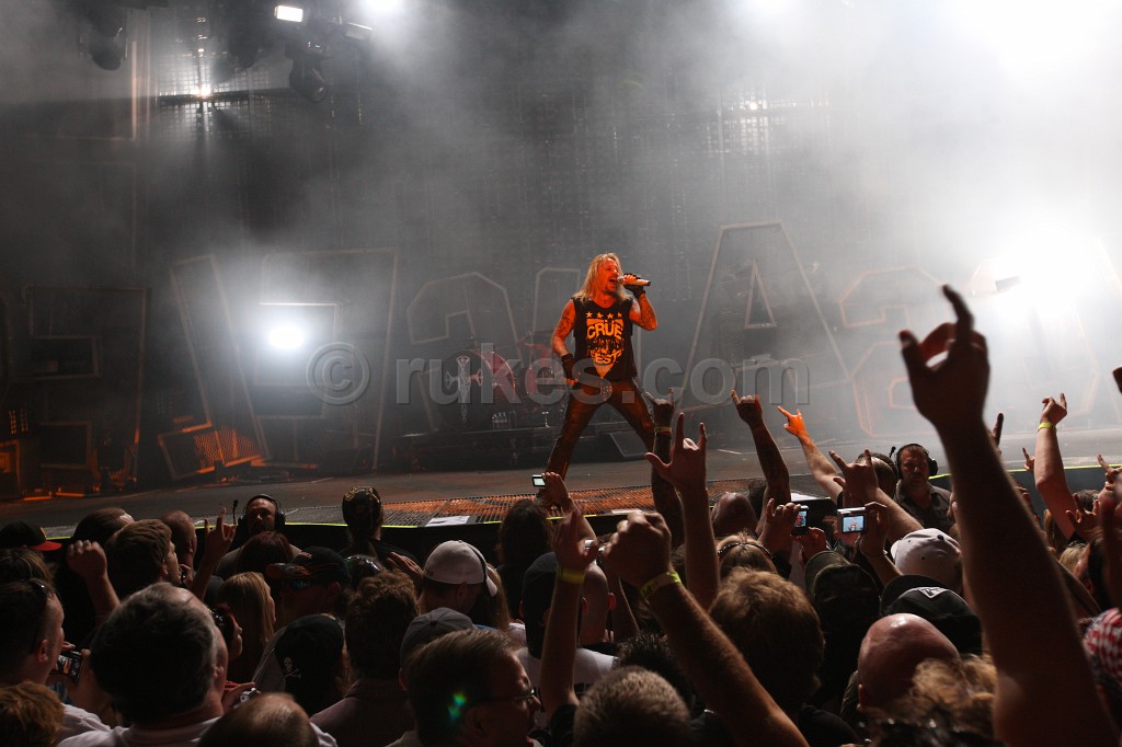 motleycrue5 013